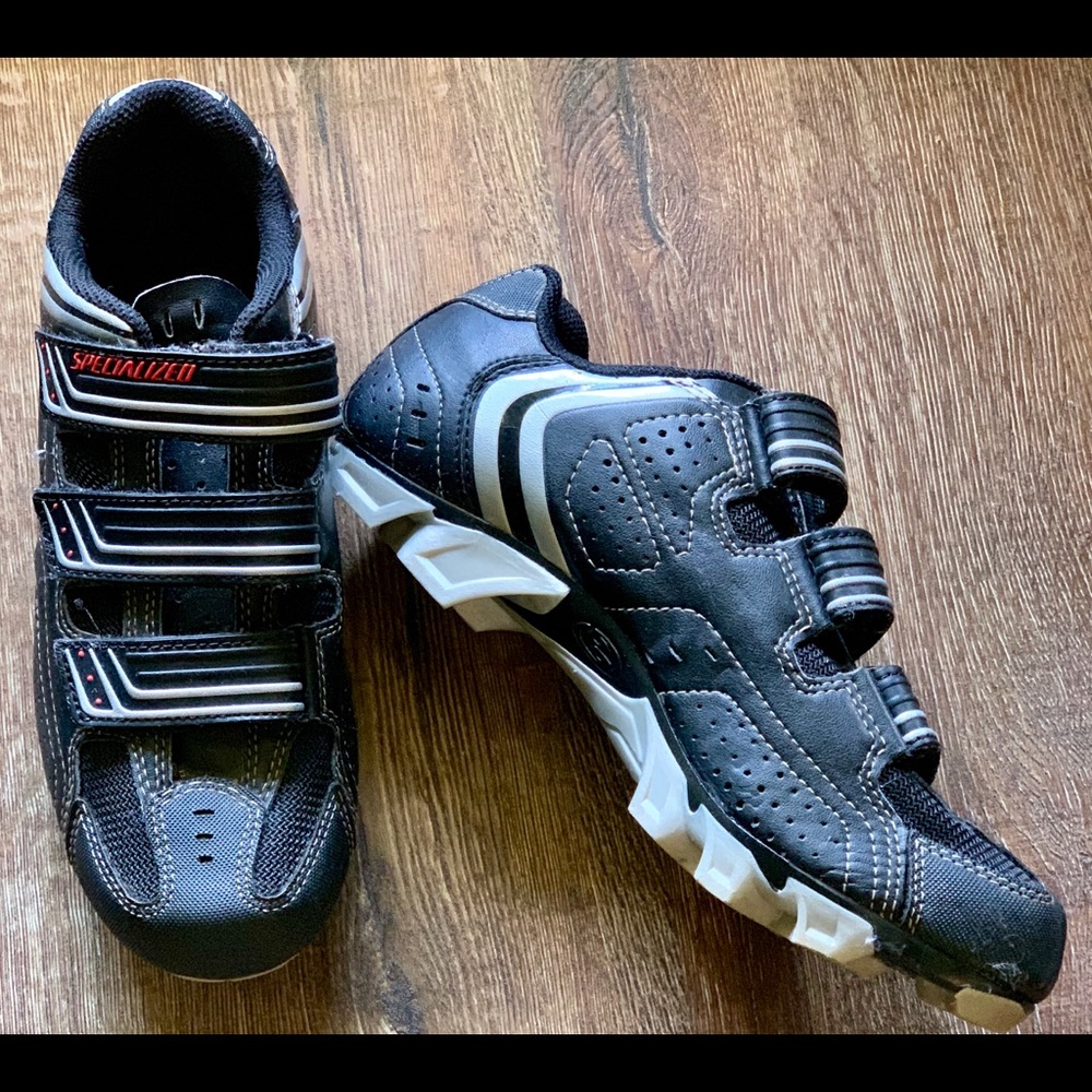 Specialized BG cycling shoes size 8 US